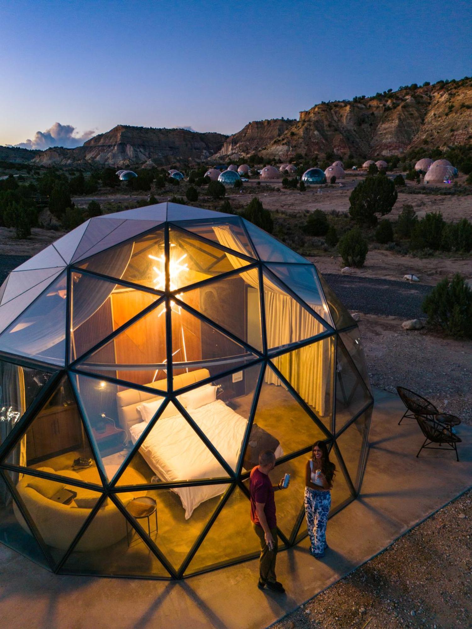 Clear Sky Resorts - Bryce Canyon - Unique Stargazing Domes Cannonville Bagian luar foto