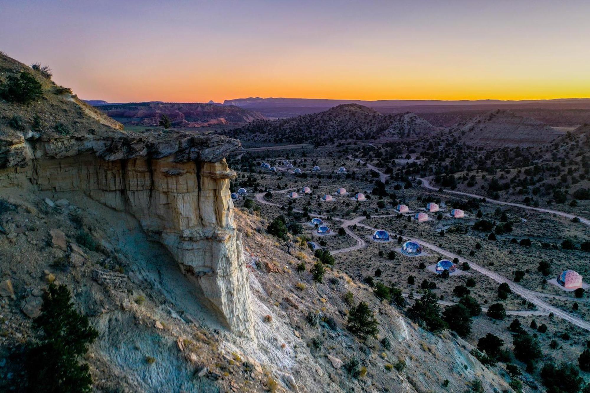Clear Sky Resorts - Bryce Canyon - Unique Stargazing Domes Cannonville Bagian luar foto