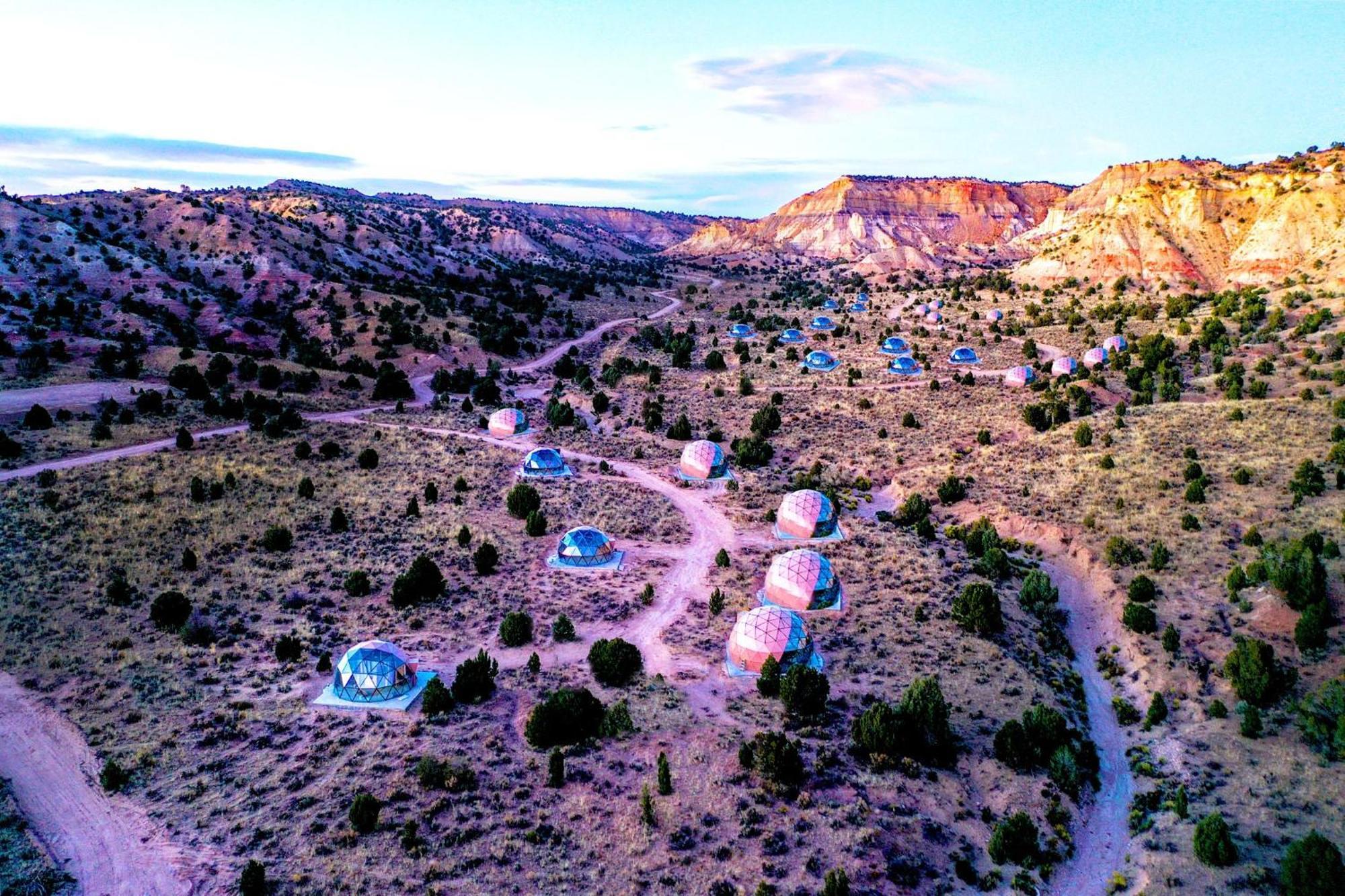 Clear Sky Resorts - Bryce Canyon - Unique Stargazing Domes Cannonville Bagian luar foto